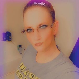 Meet your Posher, Stacy